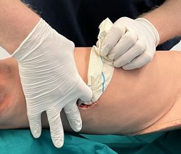 Emergeny training medical conducted by red cross instructor in an office space.